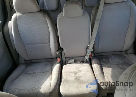 2016 Kia Sedona Lx из США, поврежденный, VIN KNDMB5C19G6161760